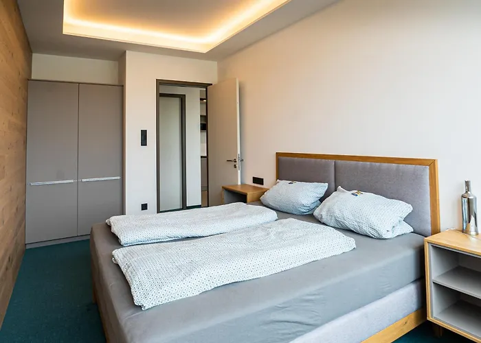 Lakeside Apartements